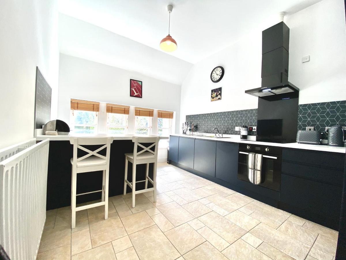 Serviced Accommodation Moray - Lesmurdie House Elgin Esterno foto